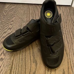 NWOT SoulCycle Shoes with Cleats for Studio and At-Home bike